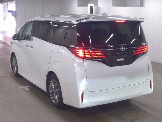 2024 Toyota Alphard Z auction photo 2