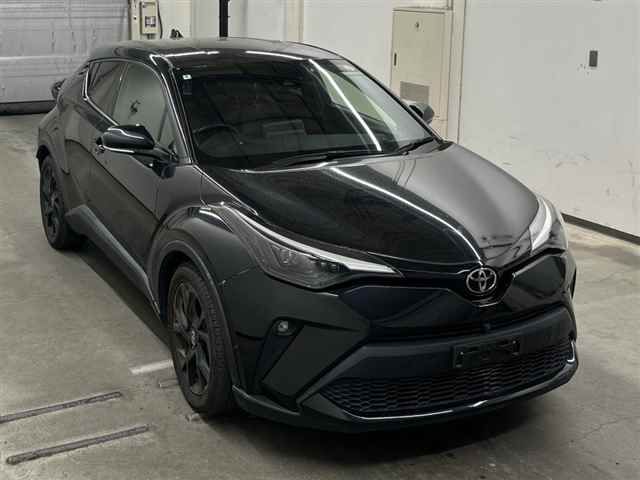 Japan Auction Vehicles 10 2022 Toyota C-HR G-T Mode Nero Safety Plus 2 auction photo