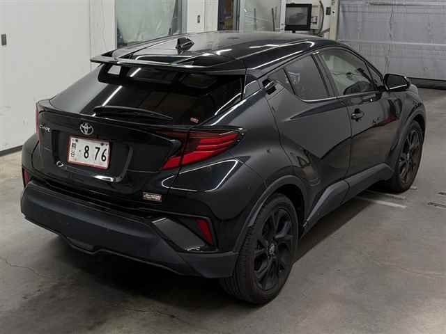 2022 Toyota C-HR G-T Mode Nero Safety Plus 2 auction photo 5