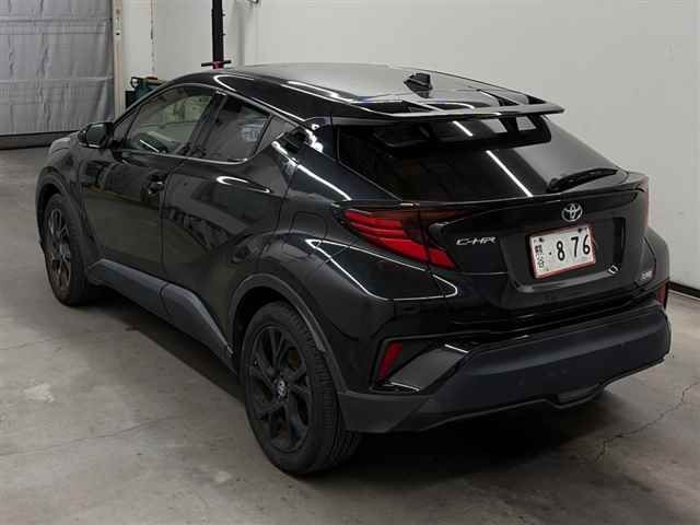2022 Toyota C-HR G-T Mode Nero Safety Plus 2 auction photo 2