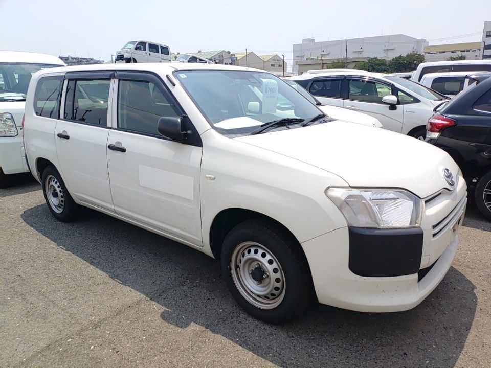 2019 Toyota Probox auction photo 4
