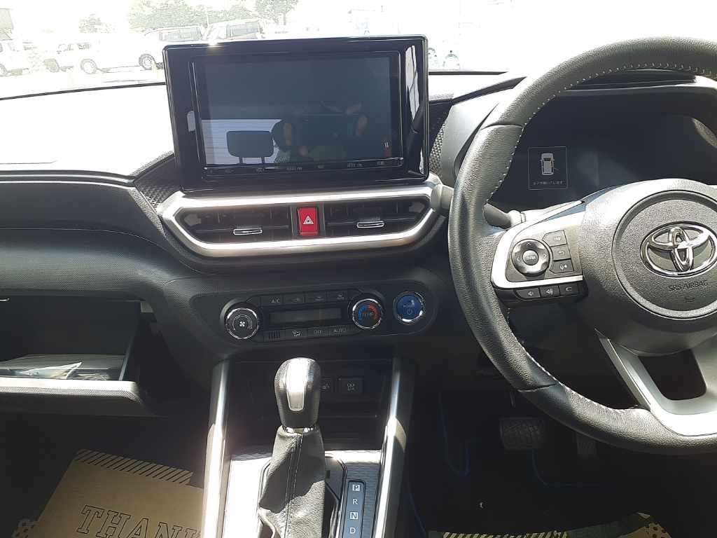 2022 Toyota Raize Hybrid Z auction photo 9