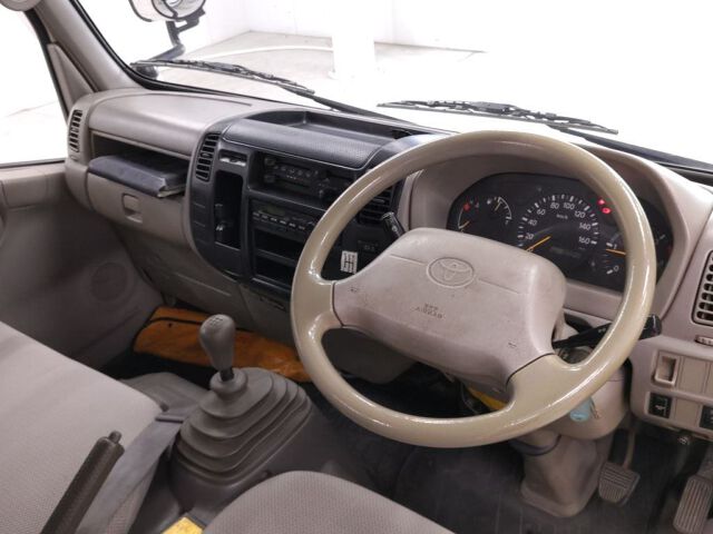 2010 Toyota Dyna auction photo 3