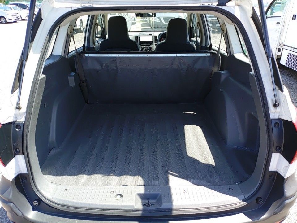 2012 Nissan AD auction photo 8
