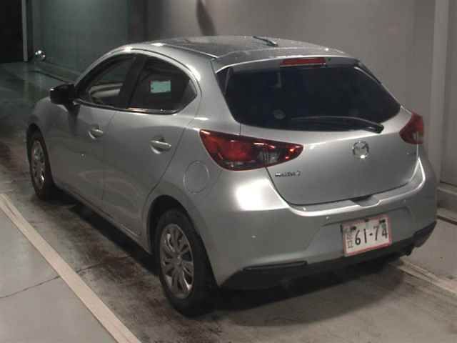2023 Mazda 2 15S SKYACTIV-G auction photo 2