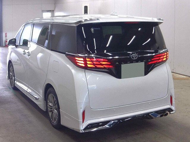 2025 Toyota Alphard Z auction photo 2