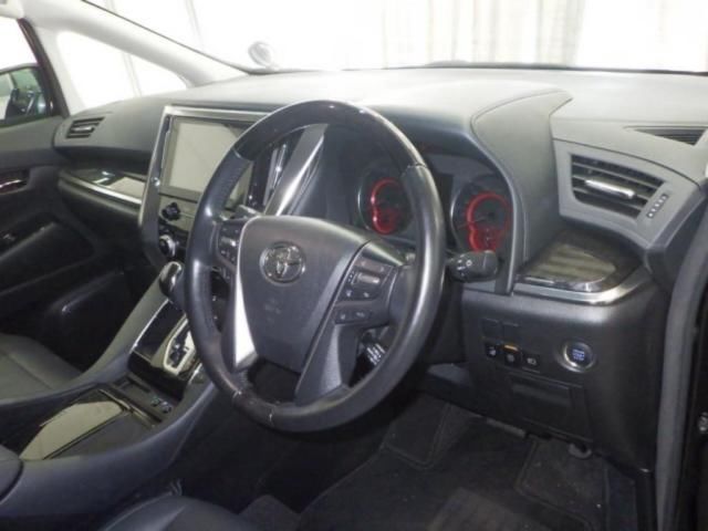 2021 Toyota Alphard S Cパッケージ auction photo 3