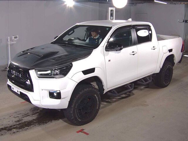 2023 Toyota Hilux Z GR Sport 4WD auction photo 4