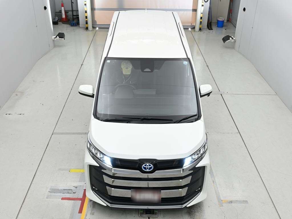 2023 Toyota Noah Hybrid S-Z auction photo 7