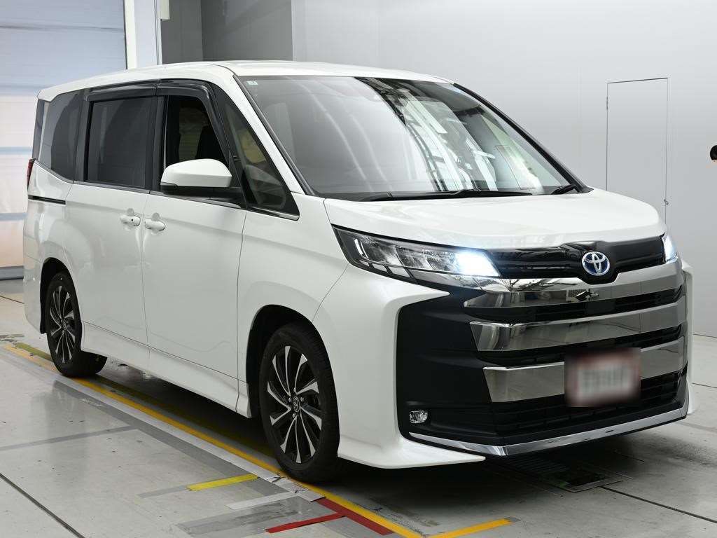 2023 Toyota Noah Hybrid S-Z auction photo 5