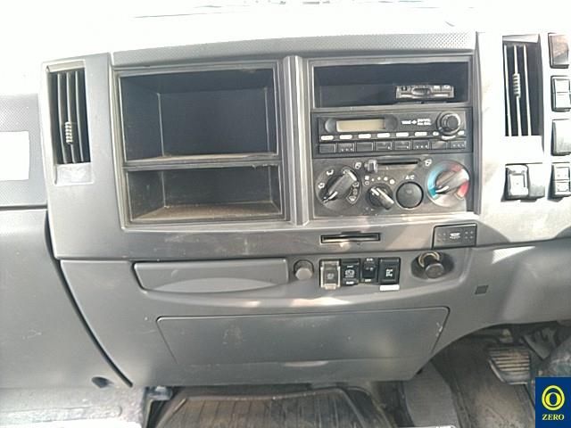2012 Isuzu Forward auction photo 6