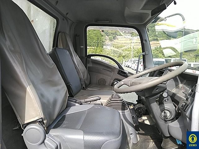 2012 Isuzu Forward auction photo 7