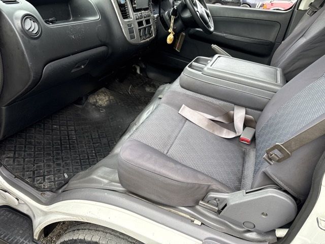 2008 Isuzu コモ バン DX auction photo 9