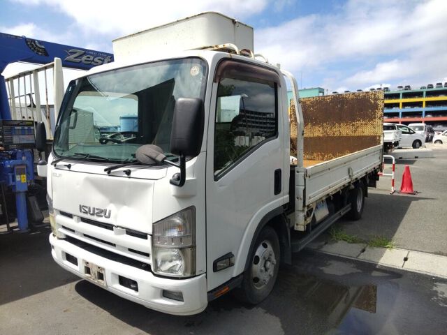 2012 Isuzu Elf auction photo 4