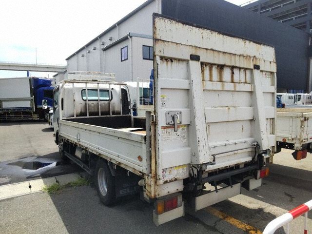 2012 Isuzu Elf auction photo 2