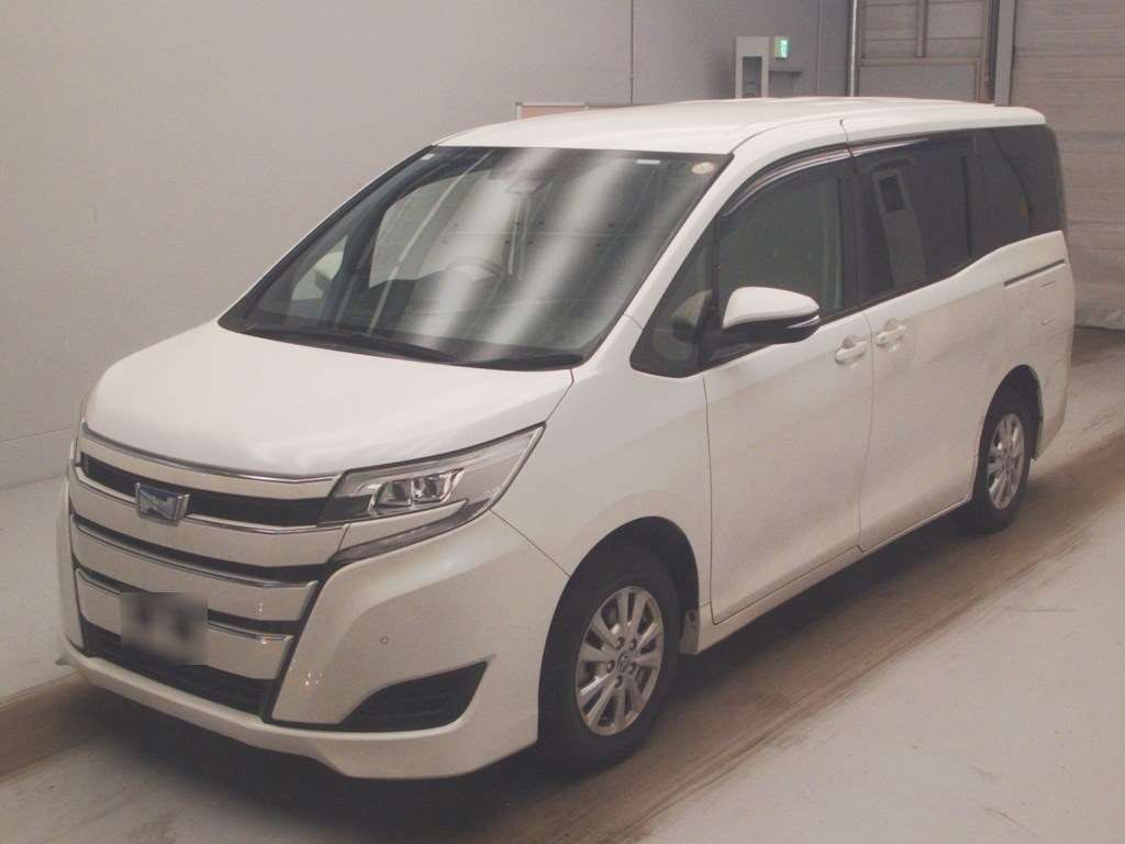 2021 Toyota Noah ハイブリッドX Japan auction vehicle