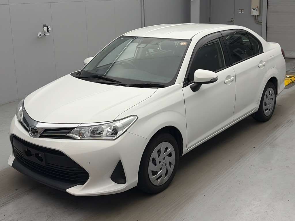 Japan Auction Vehicles 4 2021 Toyota Corolla Axio EX auction photo