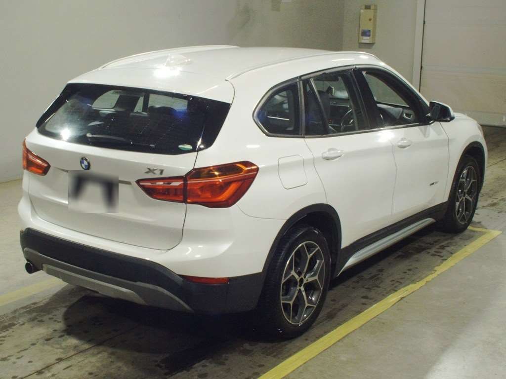 2017 BMW X1 xDrive 18d 4WD auction photo 2