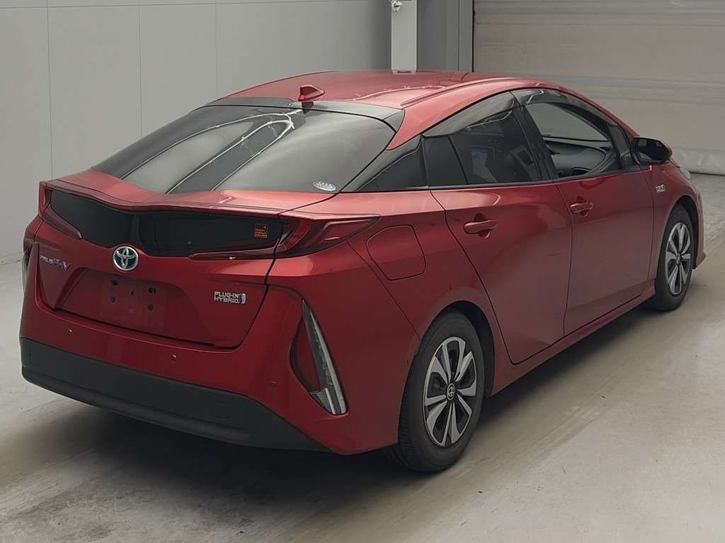 2018 Toyota Prius PHEV Sナビパッケージセーフティプラス auction photo 2