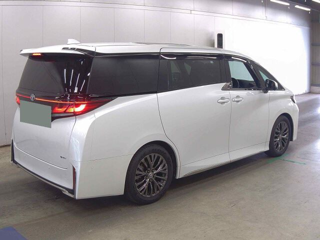 2025 Toyota Vellfire Z Premier auction photo 5