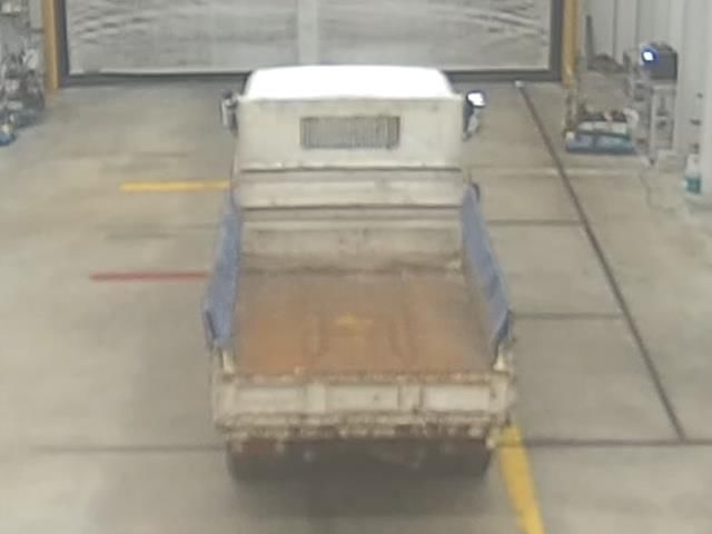 2003 Isuzu Elf dump auction photo 3