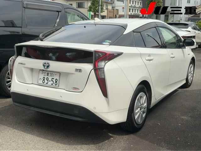 2018 Toyota Prius Sセーフティプラス auction photo 6