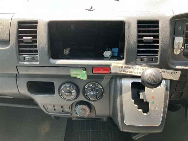 2020 Toyota Hiace ロングDX auction photo 6