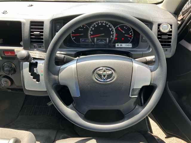 2020 Toyota Hiace ロングDX auction photo 3