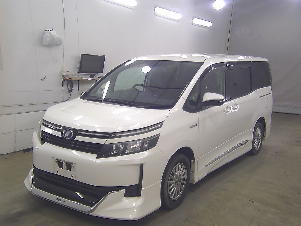2015 Toyota Voxy ハイブリッドX auction photo 4