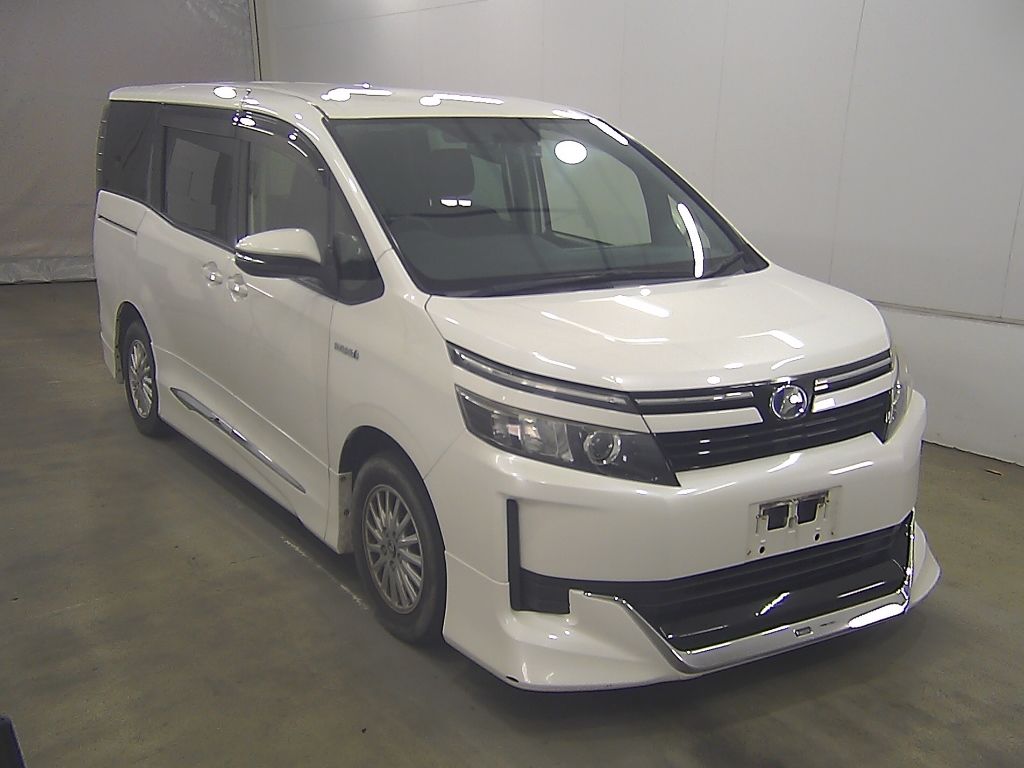 Japan Auction Vehicles 9 2015 Toyota Voxy ハイブリッドX auction photo