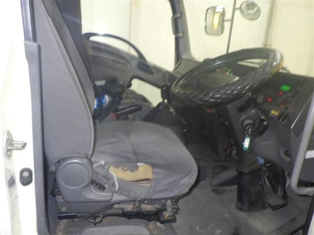 2012 Isuzu Forward クレーン付 auction photo 5
