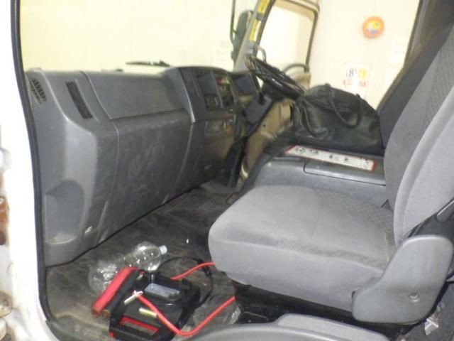 2012 Isuzu Forward クレーン付 auction photo 8