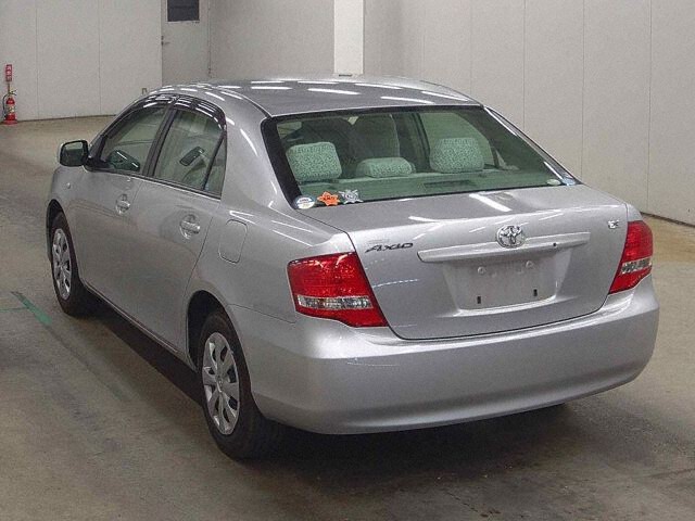 2011 Toyota Corolla Axio X auction photo 2