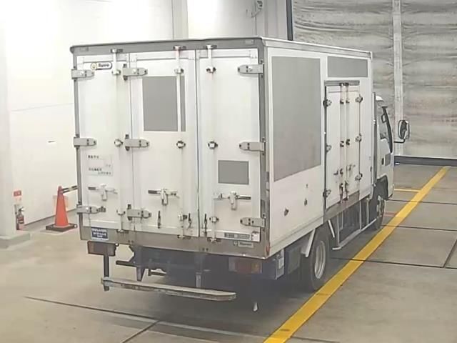 2003 Isuzu Elf Refrigerated and frozen trucks auction photo 2