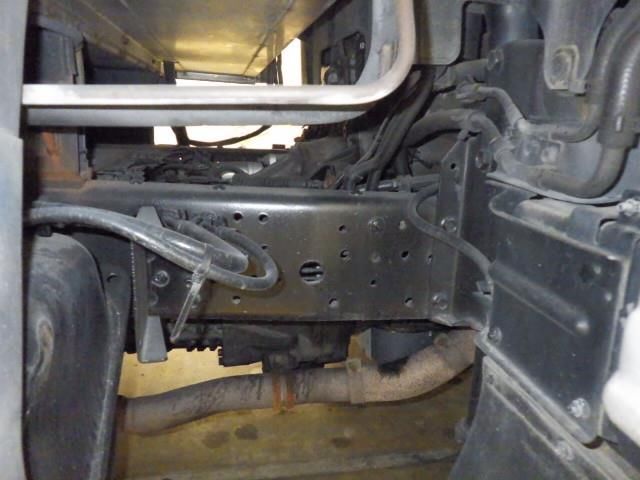 2003 Isuzu Elf Refrigerated and frozen trucks auction photo 5