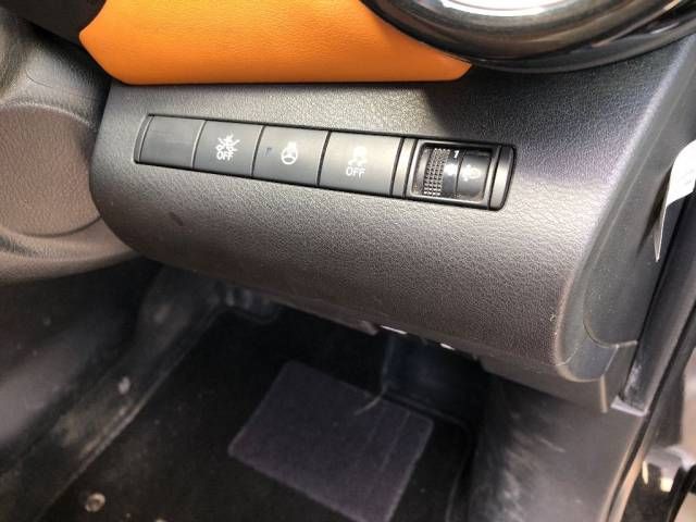 2021 Nissan Kicks X ツートーンインテリアエディション auction photo 5