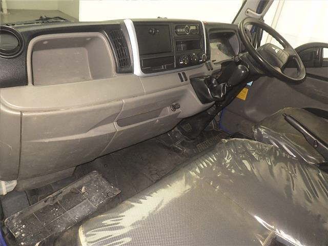 2017 Mitsubishi Fuso Canter dump auction photo 4