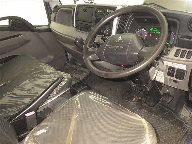 2017 Mitsubishi Fuso Canter dump auction photo 3