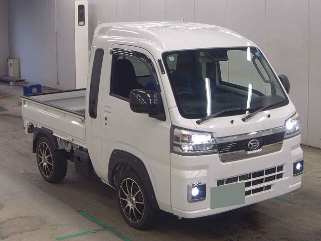 Japan Auction Vehicles 8 2026 Daihatsu Hijet Truck Jumbo Extra 4WD auction photo