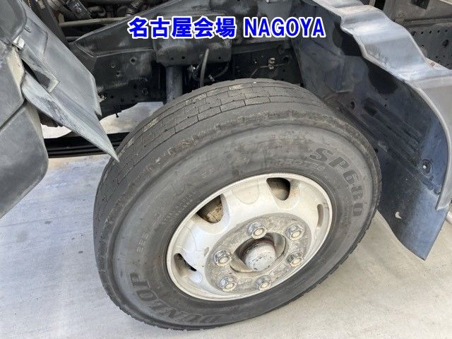 2011 Isuzu Forward アルミバン auction photo 9