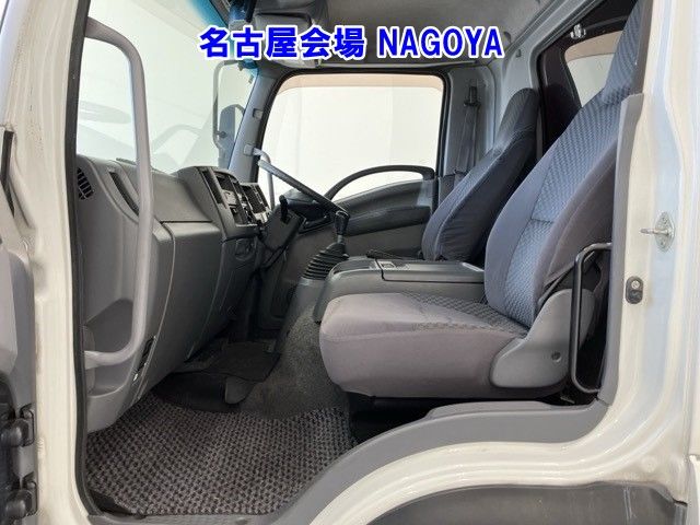 2011 Isuzu Forward アルミバン auction photo 5