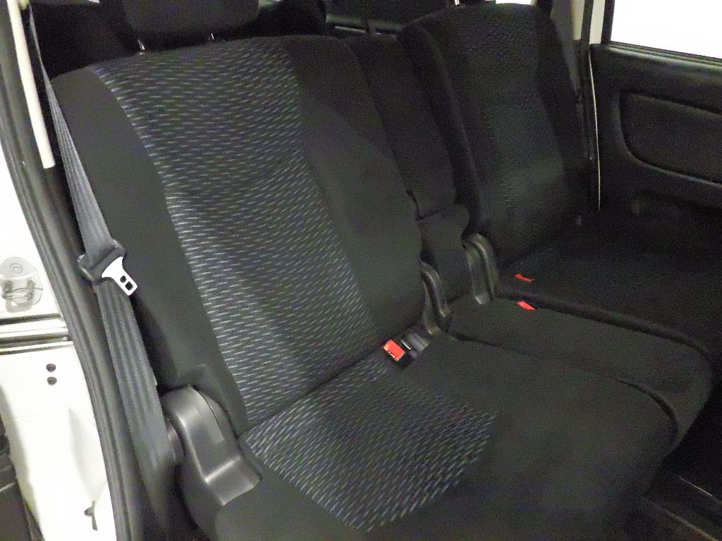2012 Nissan Serena 20X auction photo 7