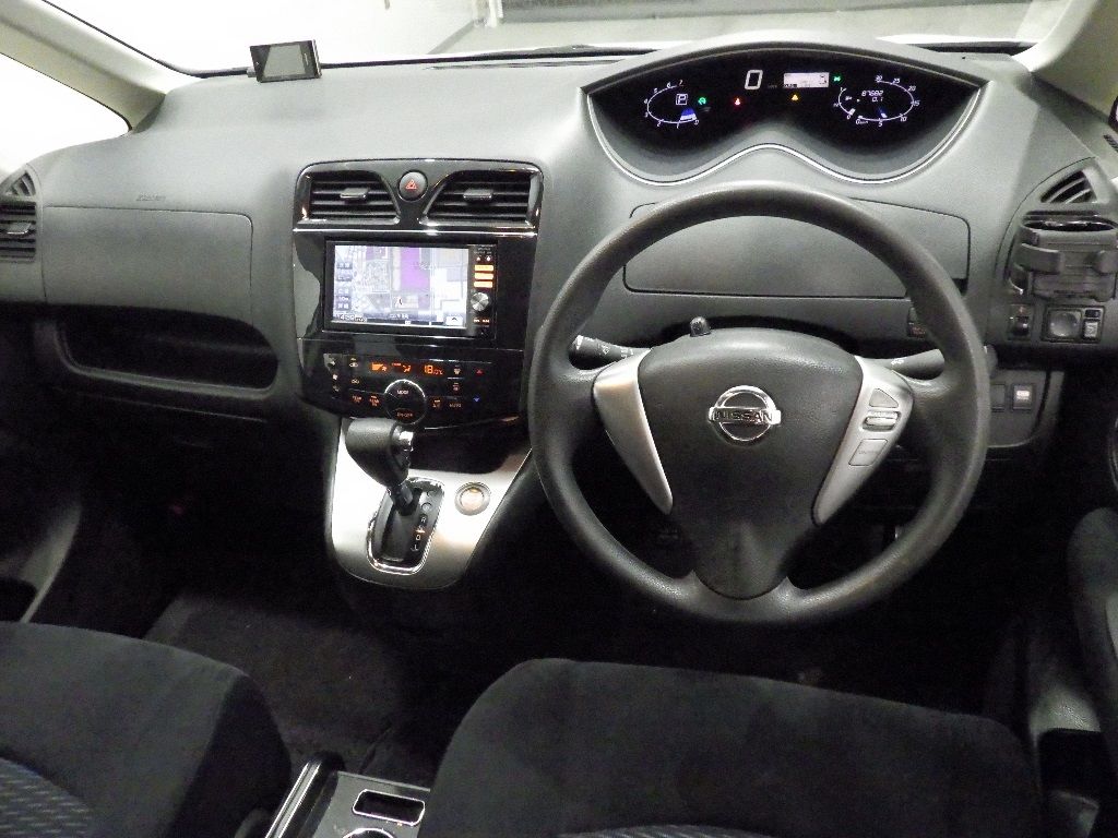 2012 Nissan Serena 20X auction photo 3