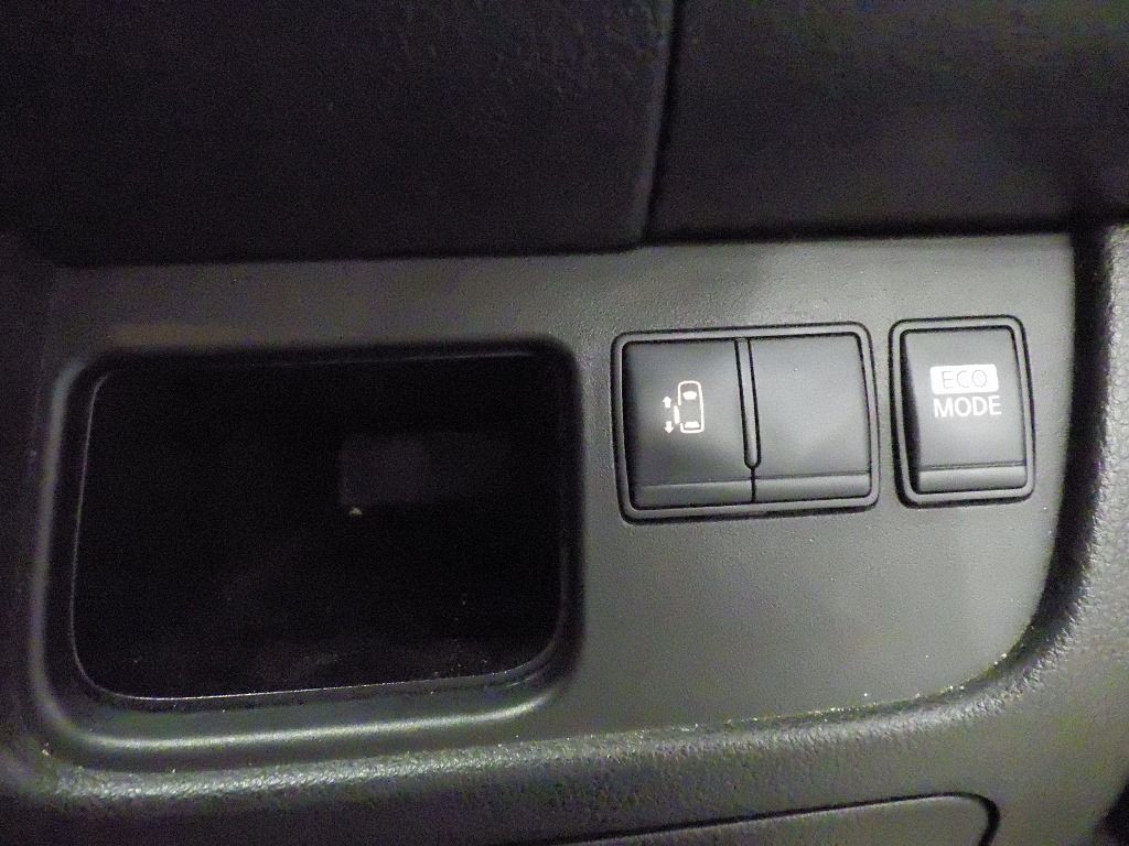 2012 Nissan Serena 20X auction photo 11