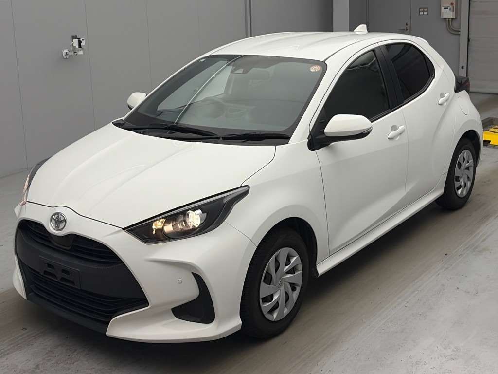 Japan Auction Vehicles 4 2021 Toyota Yaris X auction photo