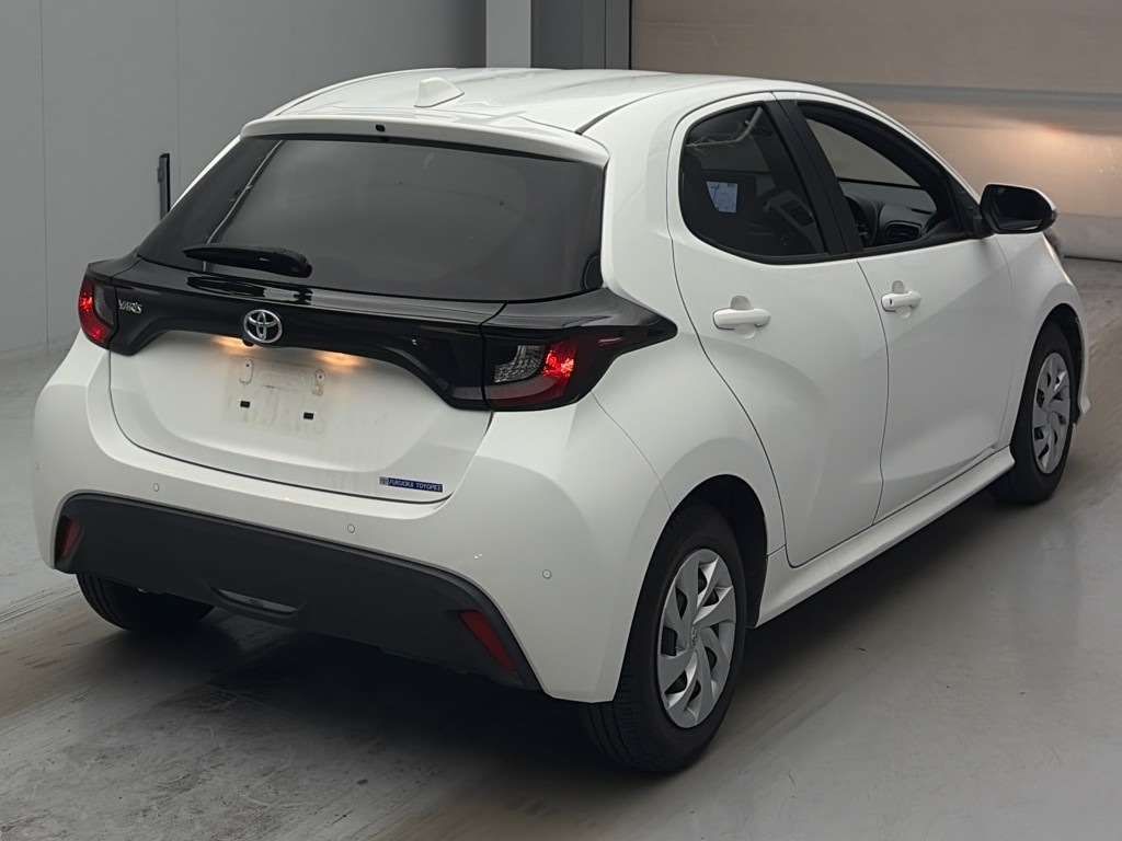2021 Toyota Yaris X auction photo 2