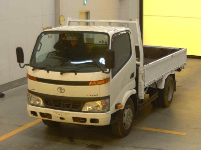 Japan Auction Vehicles 10 2006 Toyota Dyna 平ボディ auction photo
