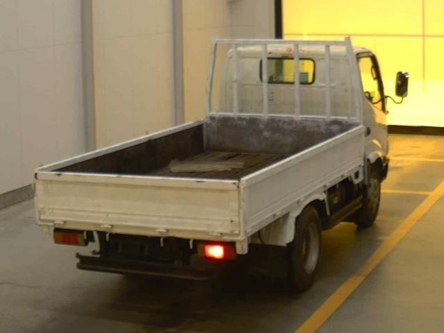 2006 Toyota Dyna 平ボディ auction photo 2