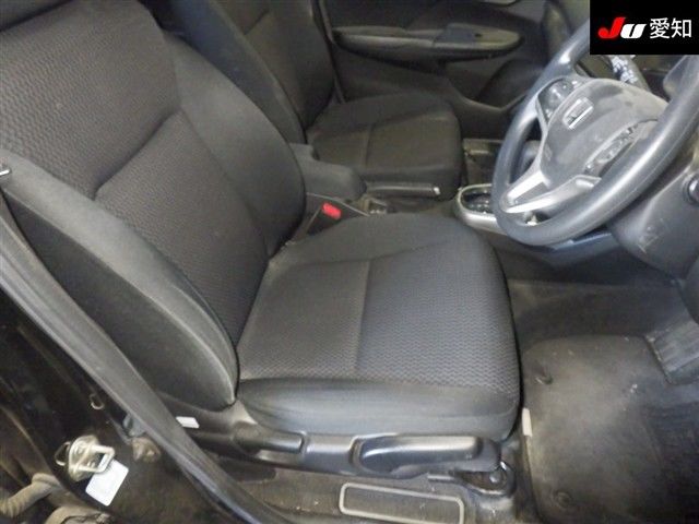 2018 Honda Fit 13G L ホンダセンシング auction photo 6