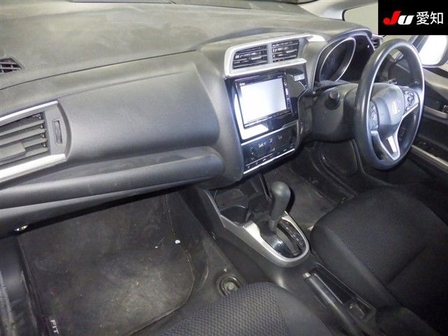 2018 Honda Fit 13G L ホンダセンシング auction photo 3